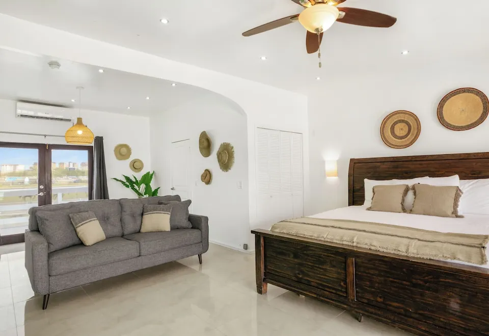 Cocovaa, Simpson Bay, st maarten vacation planning with explr.sx