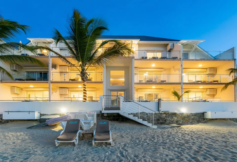 Bleu Emeraude, view from beach, Grand Case, st martin