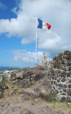 fort louis french flag marigot - historic and cultural hike and things to do in St Martin / St Maarten