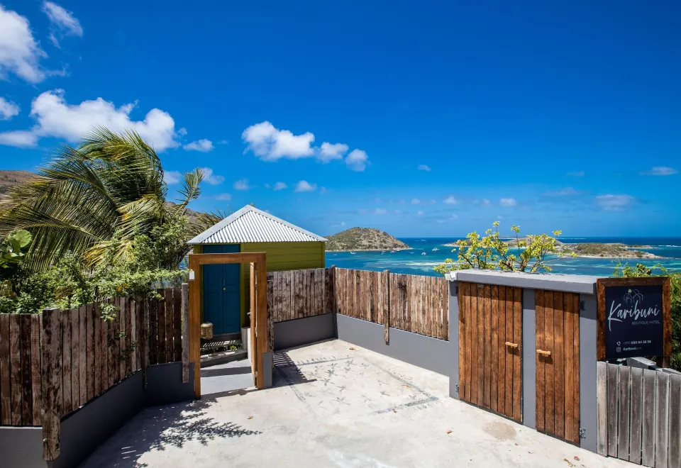 Karibuni Hotel, Cul-de-Sac, view of Pinel, st martin