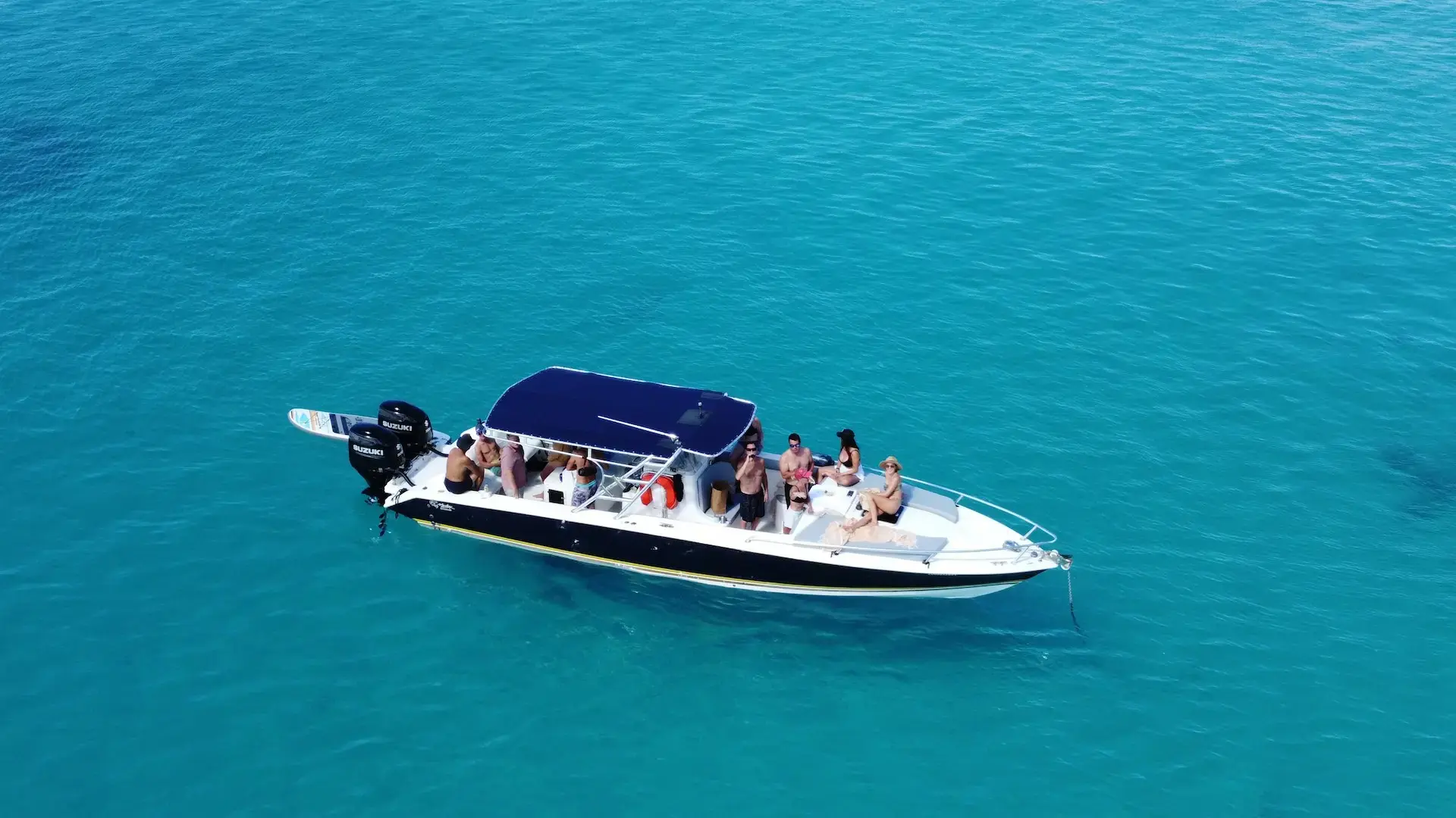 Private boat charter cruising in St Martin waters