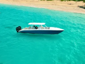 Private boat charter near beach in St Maarten turquoise water